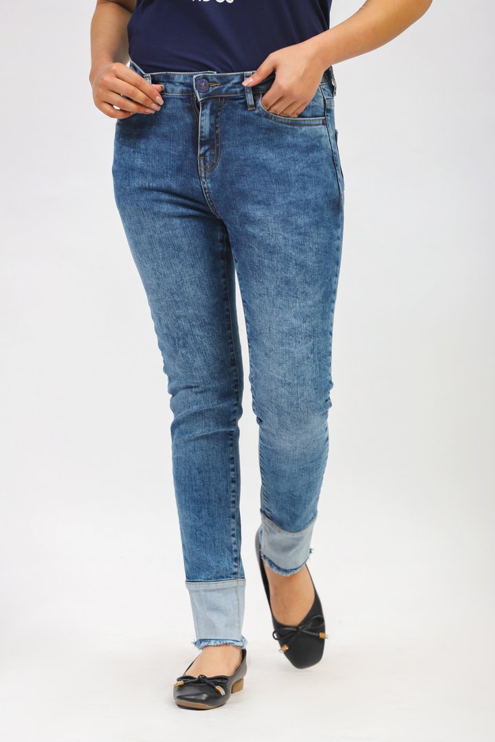 Faded Jeans With Contrast Bottom